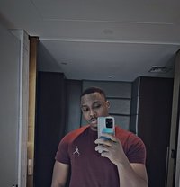 EROTIC MASSAGE MASTER - masseur in Dubai