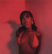 Black Goddess - puta in Bali