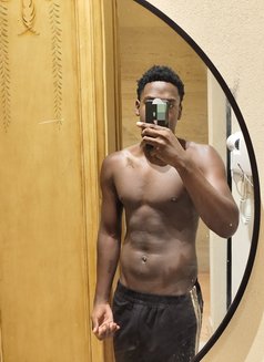 Black Impactor - Male escort in Riyadh Photo 1 of 1