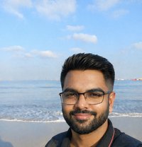 HaanHardik - Male adult performer in Bangalore