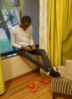 Black Mamba - Acompañantes masculino in Pune Photo 4 of 7