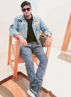 Black Mamba - Male escort in London Photo 1 of 7