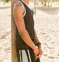 Black Mike - Acompañantes masculino in Jeddah Photo 2 of 2
