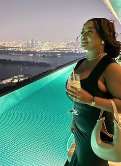 Black Mistress - puta in Dubai Photo 4 of 6