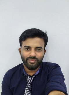 Black Moon - Acompañante masculino in Dubai Photo 1 of 4