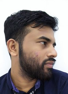 Black Moon - Acompañante masculino in Dubai Photo 2 of 4