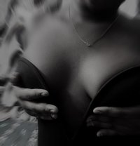 Queen black and many other in Kolkata - escort in Kolkata
