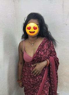 Black Saree Big Boobs Bhabhi - escort in New Delhi Photo 2 of 4