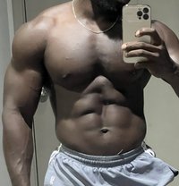 Black - Acompañantes masculino in Bangkok