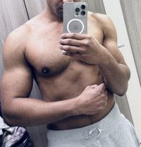 Black Spanking - Male escort in London