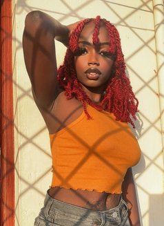 Blackbarbie - puta in Mombasa Photo 3 of 8