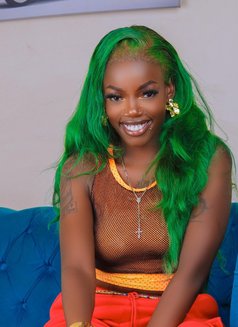 Blackbarbie - puta in Mombasa Photo 5 of 8