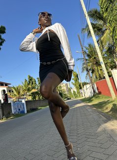 Blackbarbie - puta in Mombasa Photo 8 of 8