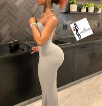 Blackbee - escort in Yokosuka