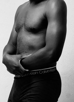 Blackcaramel57 - Male escort in Dubai Photo 4 of 4