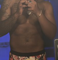 Blackdingo - Acompañantes masculino in Al Manama