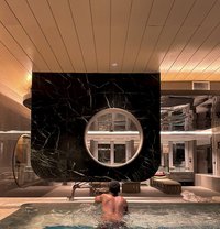 Blackmm - Male escort in Singapore