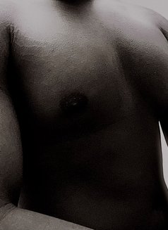 Blackomniman69 - Acompañantes masculino in Abidjan Photo 1 of 1