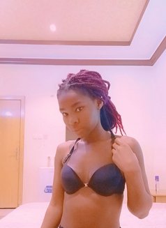 Blackqueenforoutcallandincalls - puta in Kampala Photo 8 of 8