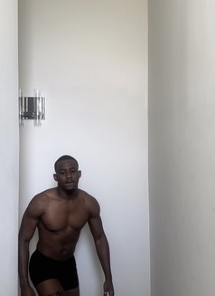 Blacky - Male escort in Riyadh Photo 4 of 11