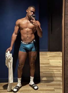 Blacky - Male escort in Riyadh Photo 5 of 11