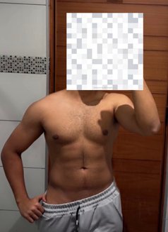 Blade New Arab - Male escort in Nairobi Photo 3 of 5