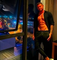 BlaineSeid - Male escort in İstanbul Photo 8 of 8