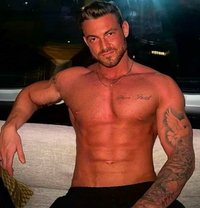 BlaineSeid - Male escort in İstanbul Photo 8 of 8