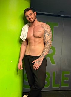 BlaineSeid - Male escort in İstanbul Photo 7 of 8