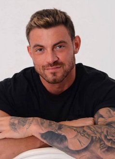 BlaineSeid - Male escort in İstanbul Photo 4 of 6