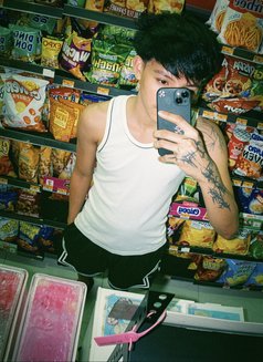 Blaire - Male escort in Manila Photo 16 of 24