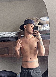 Blaire - Male escort in Manila Photo 3 of 10