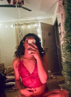Blake - Transsexual escort in Bangalore Photo 1 of 11