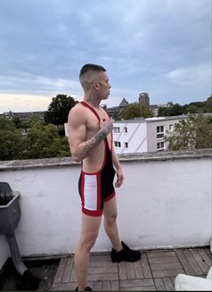 Blanco - Male escort in London Photo 4 of 6