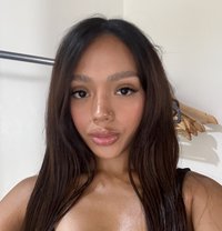 Blasian Baddie • Camshow • Custom Conten - puta in Makati City Photo 1 of 10
