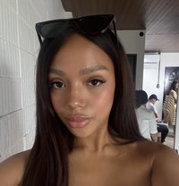 Blasian Baddie • Camshow • Custom Conten - puta in Makati City