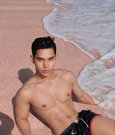 BLASTER YOUNG - Male escort in Bali Photo 1 of 10