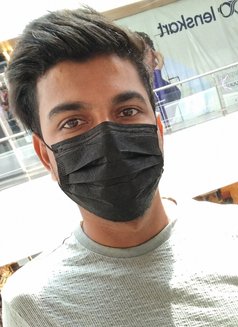 Blender - Male escort in Dubai Photo 1 of 3