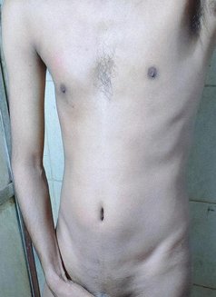 blings9 - Acompañantes masculino in Phuket Photo 2 of 2
