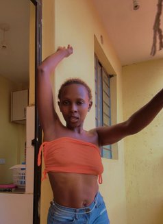 Bliss Creamer 🧚 - adult performer in Nairobi Photo 6 of 10