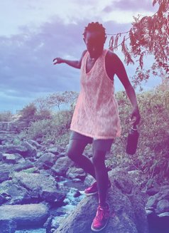 Bliss Creamer 🧚 - adult performer in Nairobi Photo 9 of 10