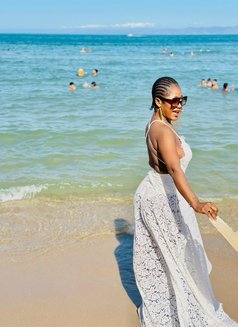 Bliss - masseuse in Baku Photo 5 of 5