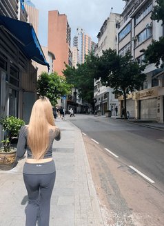 Blonde girl VVIP 🇦🇺 - puta in Seoul Photo 21 of 21