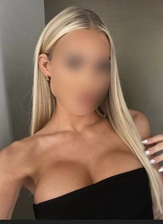 Blonde Model GFE 179cm 🇩🇪🇬🇧 European - puta in Dubai Photo 8 of 8