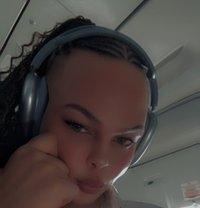 Blondie146 - Male escort in Doha