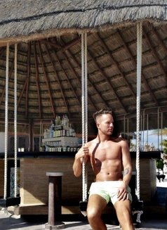 BlondXLGerman MASSAGE & XXX FUN - Acompañantes masculino in Cancún Photo 6 of 9