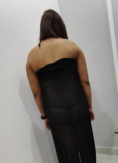 Bloosom (Cash only accepted) - puta in Noida Photo 4 of 4