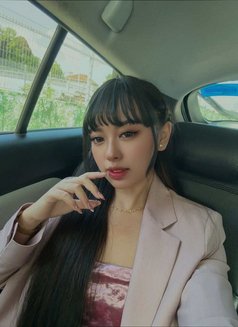 Blossom "young petite cute girl - puta in Hong Kong Photo 19 of 21