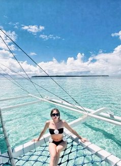 Blossom "young petite cute girl - escort in Singapore Photo 3 of 20