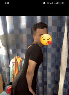 Blowjob for 15 Rials Only - Male escort in Şalālah Photo 1 of 4